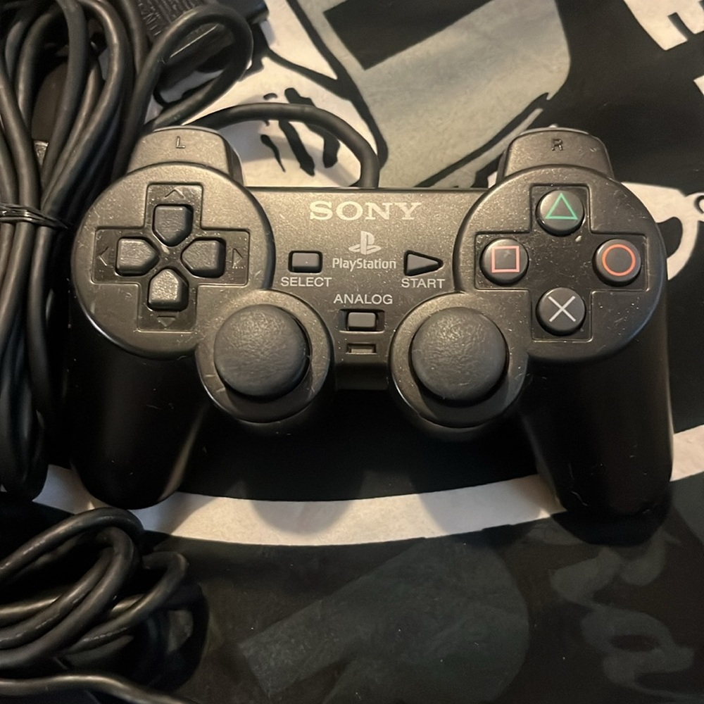 PS2- Controllers - Picture 3 of 6